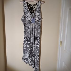 NEW Unity Black and White  Maxi  Sleeveless Dress Size XL